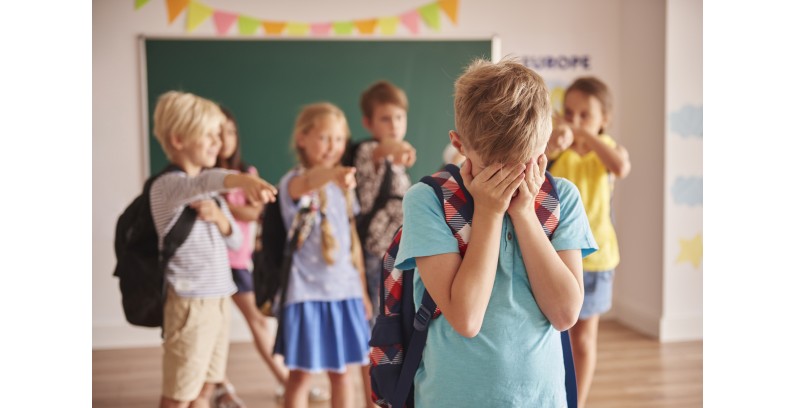 Bullying-ul in scoala: ce soluții avem p...